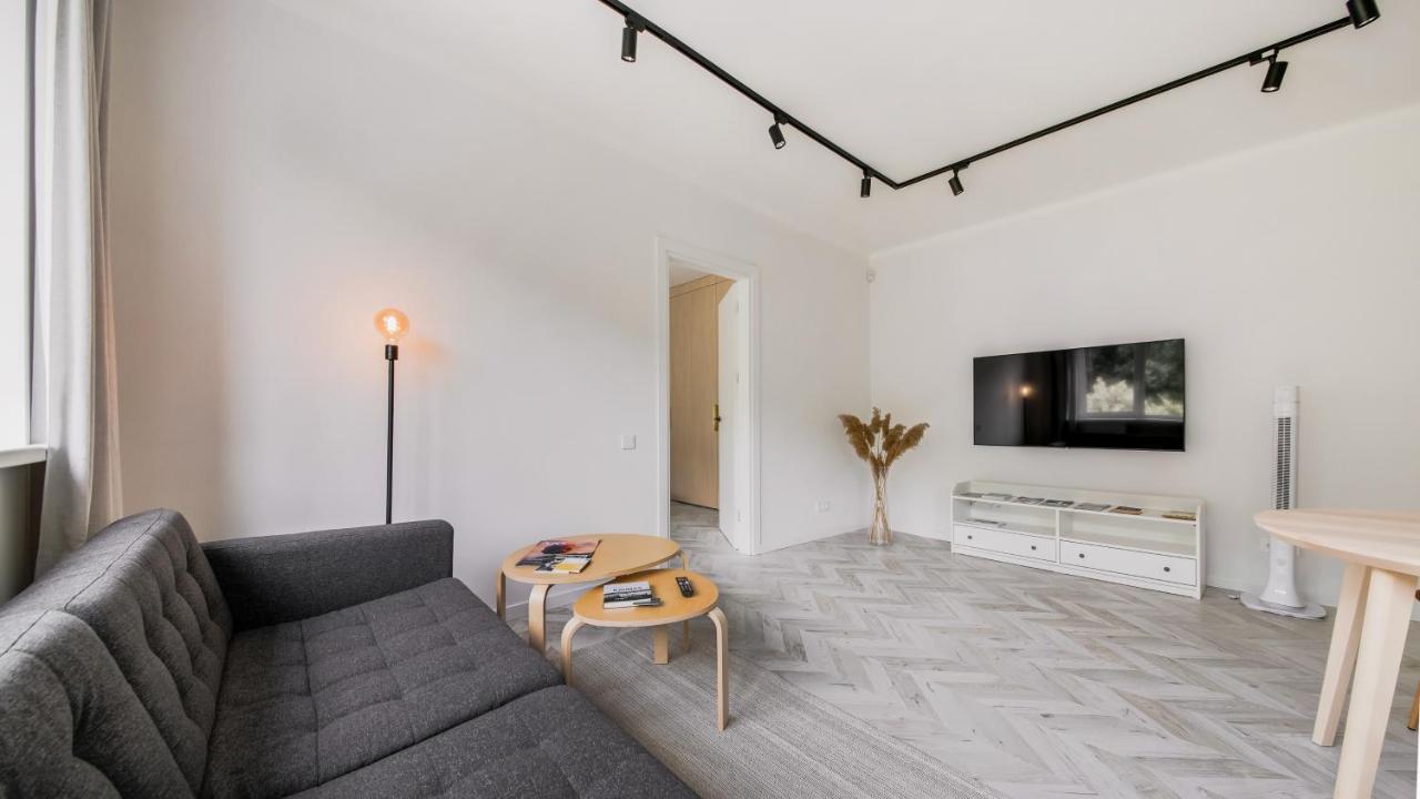 Apartamento In Architectural Street *